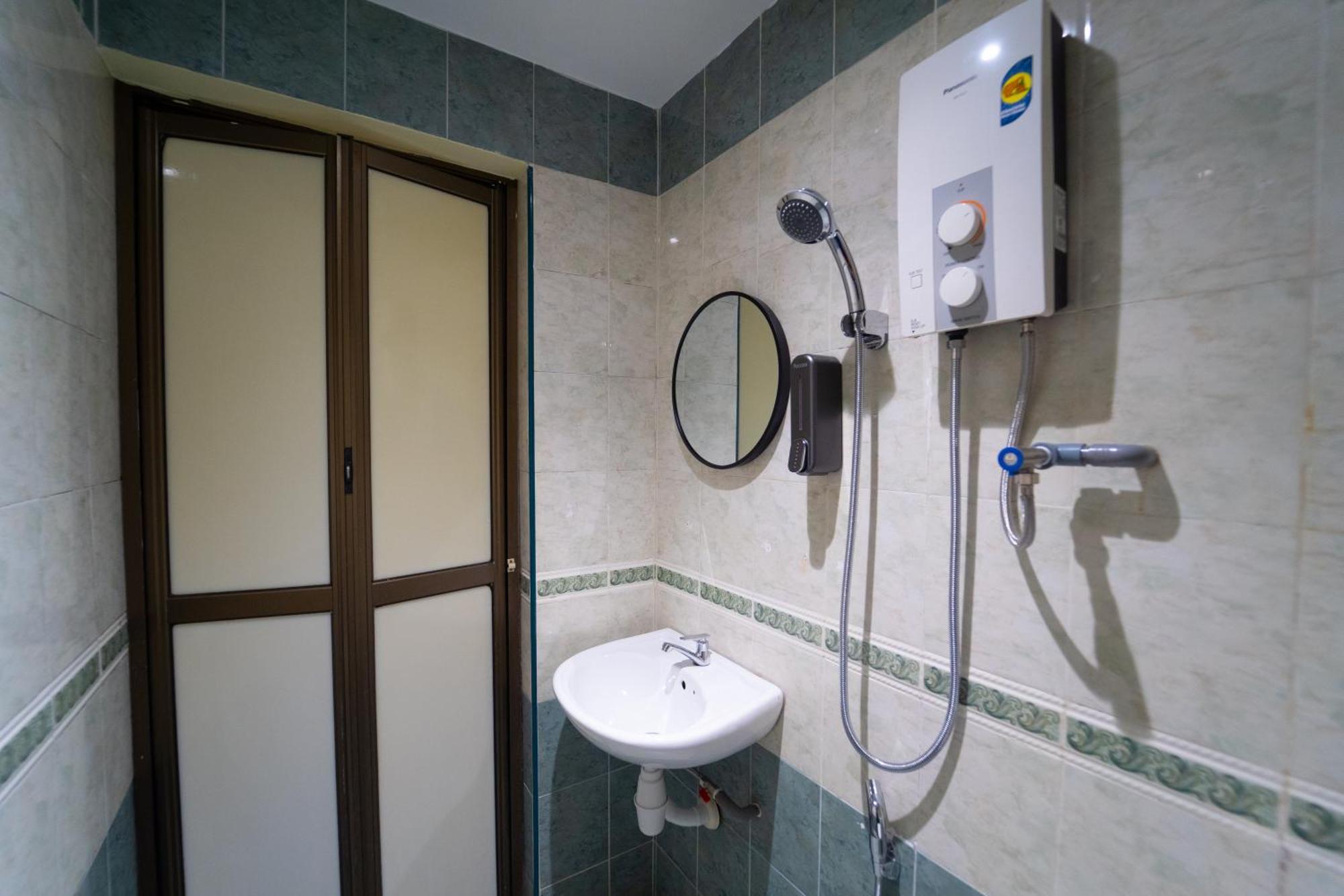 Hotel The Colony By Cactus Dedap Johor Bahru