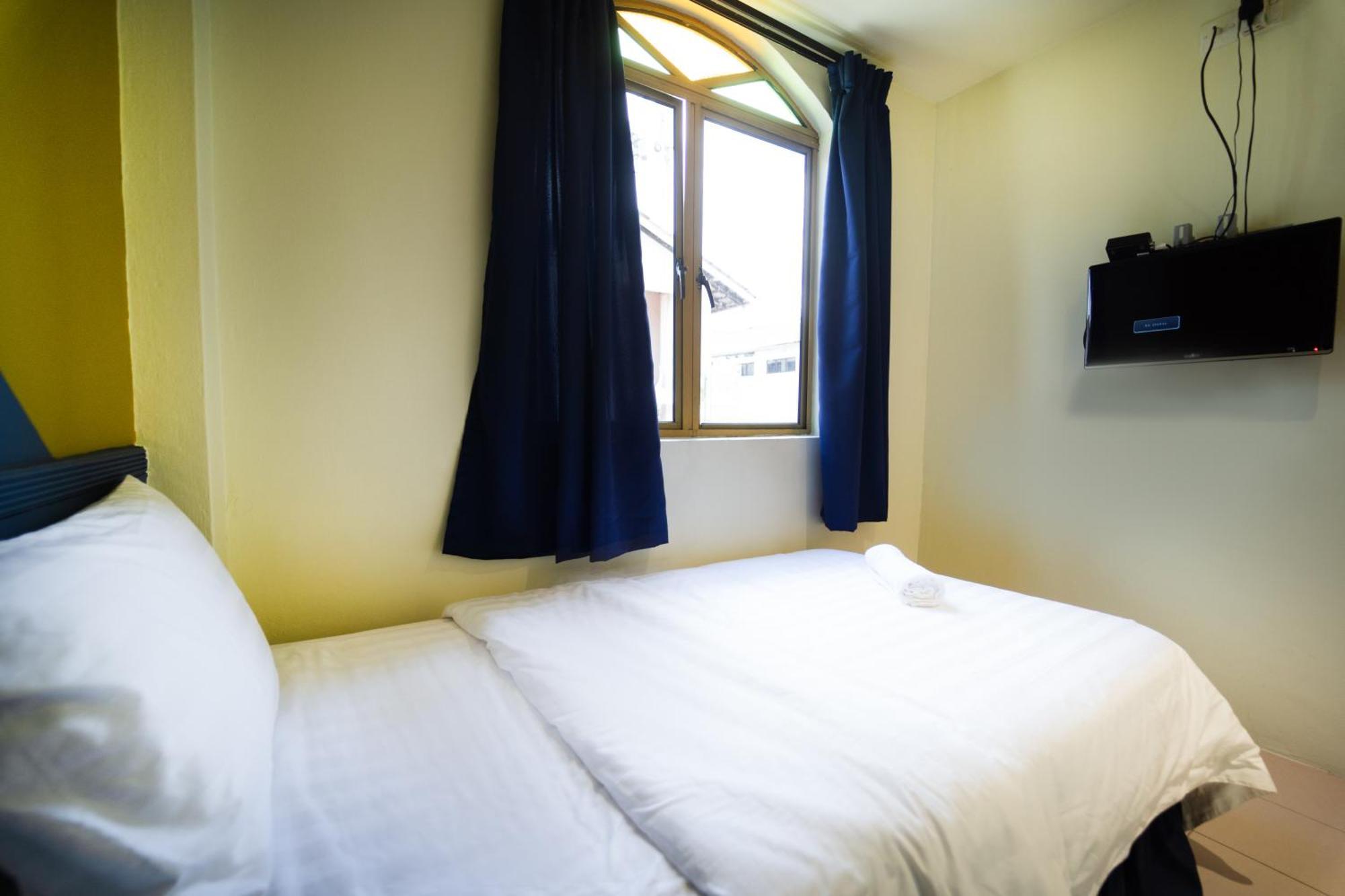 Hotel The Colony By Cactus Dedap 3*